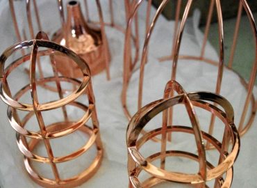 Copper to aluminium cage lighting
